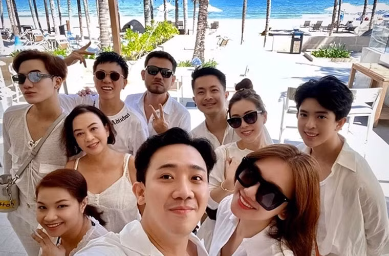 Mới đây nhất, ngày 22/6, nhân dịp sinh nhật lần thứ 35 của vợ, Trấn Thành đã tổ chức lễ kỷ niệm rất hoành tráng tại một resort 5 sao ở Vũng Tàu.