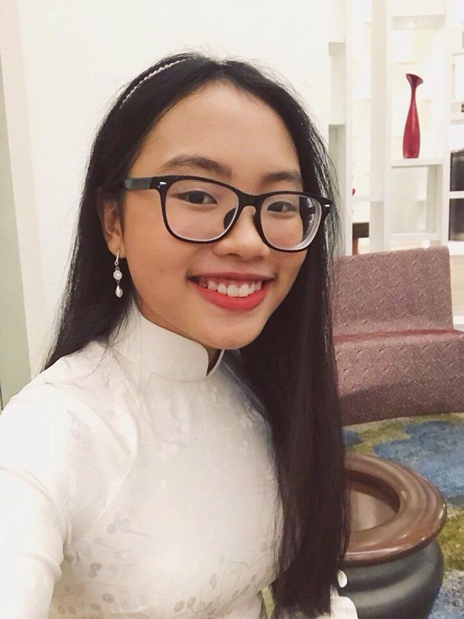 Ở tuổi 17 Phương Mỹ Chi có dự định mua một căn nhà lớn hơn cùng xe hơi để tặng bố mẹ.