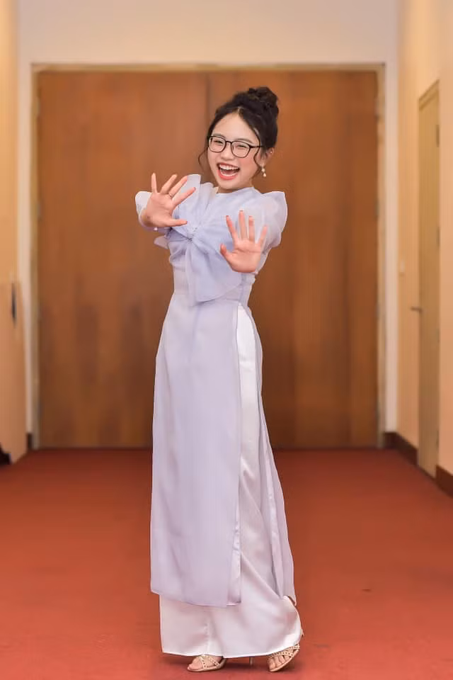 Phương Mỹ Chi là một trong những ca sĩ gặt hái nhiều thành công nhất sau khi rời khỏi cuộc thi Giọng hát Việt nhí.