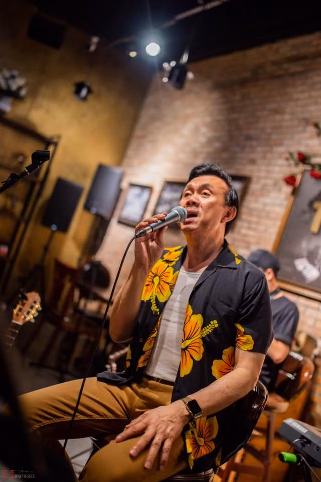 Cuoc hon nhan ky la cua nghe si Chi Tai va ba xa Phuong Loan