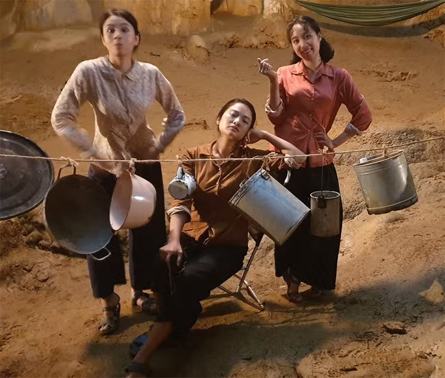 Sau “Bí mật Eva”, Thúy Hằng trở lại với công việc kinh doanh của mình và 6 năm sau mới tái xuất màn ảnh với một loạt phim như: “Làm chồng đại gia”, “Mưa bóng mây”, “Những đứa con của làng”, “Cuộc đời của Yến” và mới đây nhất là phim " Truyền thuyết về Quán Tiên".