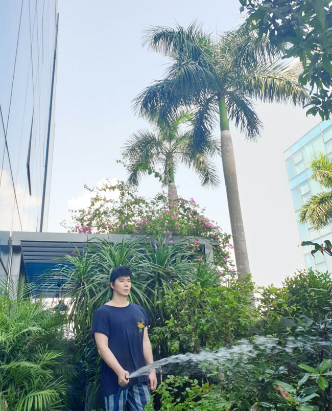 Nathan Lee xứng danh đại gia của Vbiz. Nam ca sĩ sở hữu khối tài sản khủng. Đặc biệt, mới đây anh rao bán khách sạn nghìn tỷ tại Paris. (Ảnh: FBNV)