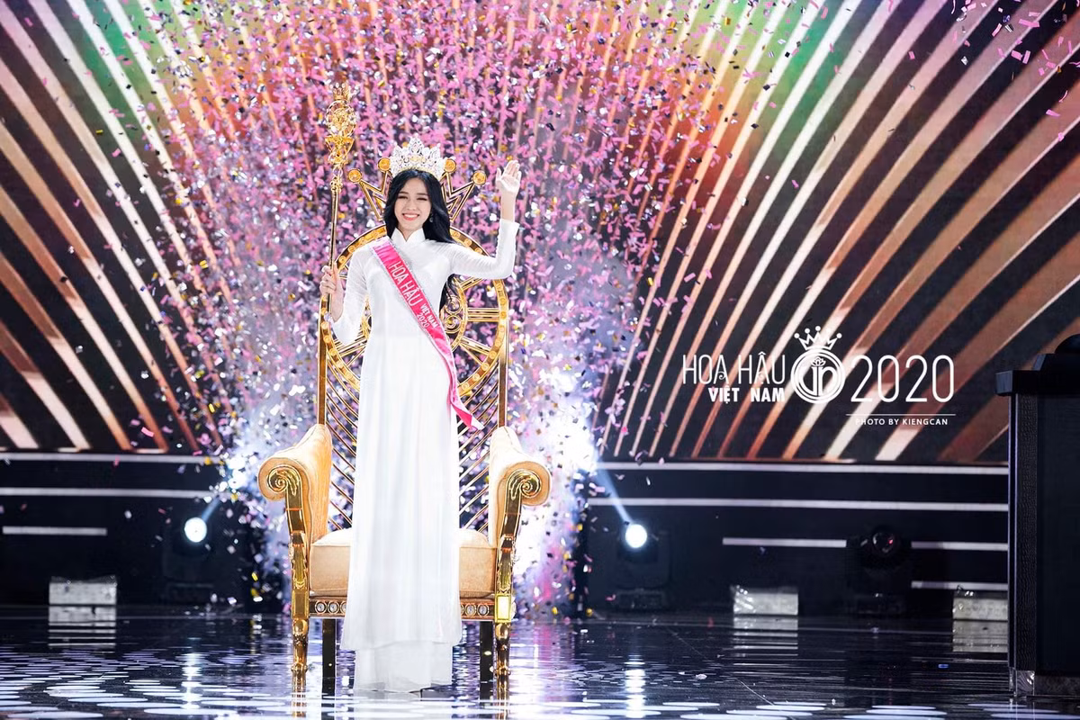 Tối 20/11, Hoa hậu Việt Nam 2020 đã tìm ra chủ nhân vương miện, đó là người đẹp Đỗ Thị Hà. Ảnh: Kiếng Cận/BTC.