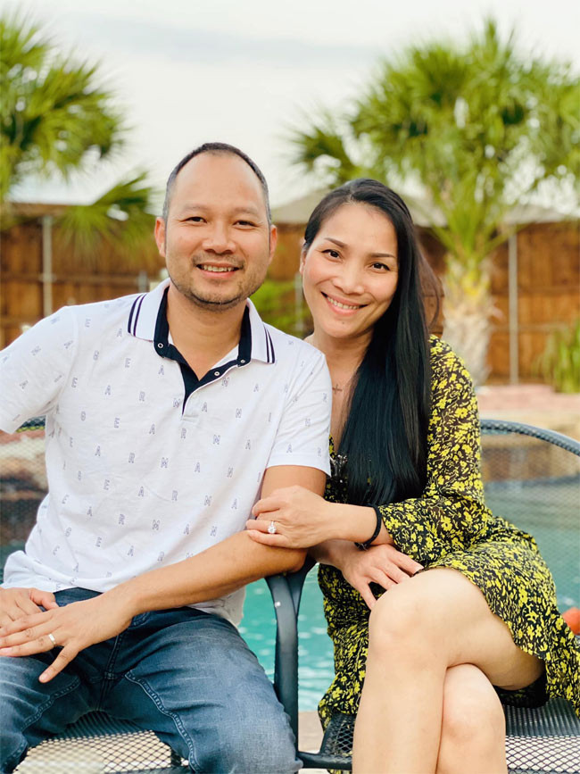 Vốn là người giản dị nên style hàng ngày của giọng ca "Mắt nai cha cha cha" không cầu kỳ, nhưng cô vẫn toát lên vẻ quyến rũ.