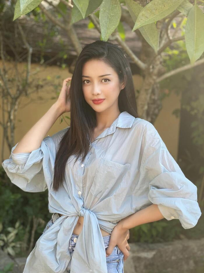 Trong cuộc thi Hoa hậu Hoàn vũ Việt Nam 2017, Trình Mỹ Duyên từng là đối thủ của H’hen Niê khi cả hai cùng lọt vào vòng chung kết.