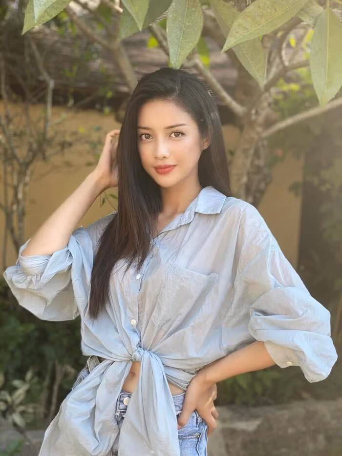 Trong cuộc thi Hoa hậu Hoàn vũ Việt Nam 2017, Trình Mỹ Duyên từng là đối thủ của H’hen Niê khi cả hai cùng lọt vào vòng chung kết.