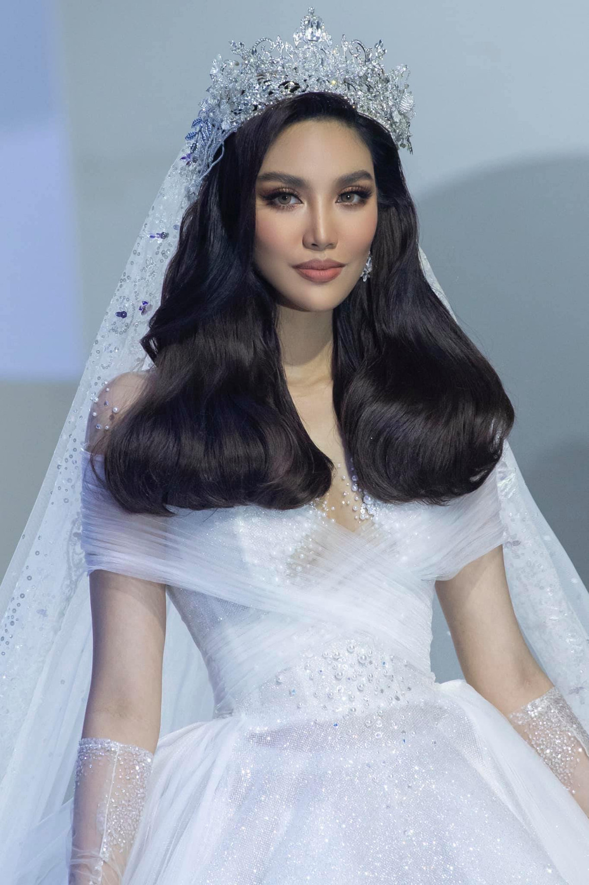 Phong cách thời trang của mẹ một con cũng ngày một đẳng cấp. Ảnh: Nhân Phạm.