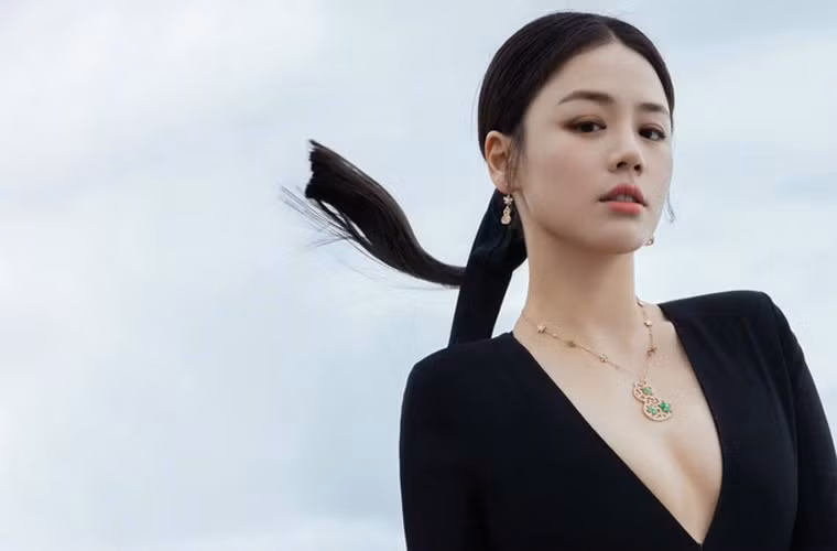 Vẻ gợi cảm của Mã Tư Thuần ngoài đời.