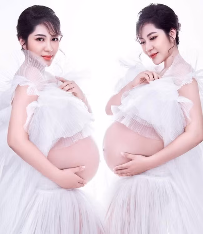 Cuối tháng 12/2019, Hoa hậu Đại dương 2014 Đặng Thu Thảo xác nhận mình mang thai đôi và dự định đặt tên cho hai con là Andy và Tony.