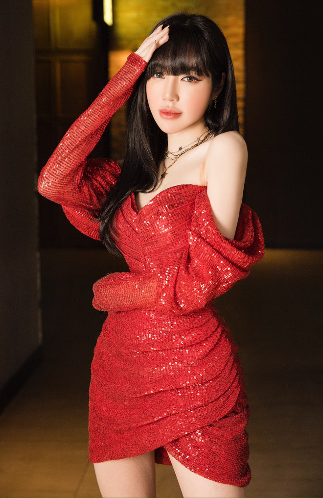 Bản thân Elly Trần cũng hy vọng sau khi khỏi bệnh sẽ quay về được phiên bản Elly Trần lạc quan, tươi vui, tích cực như hồi hai mươi mấy tuổi, để làm việc hiệu quả và lo cho hai con tốt hơn.