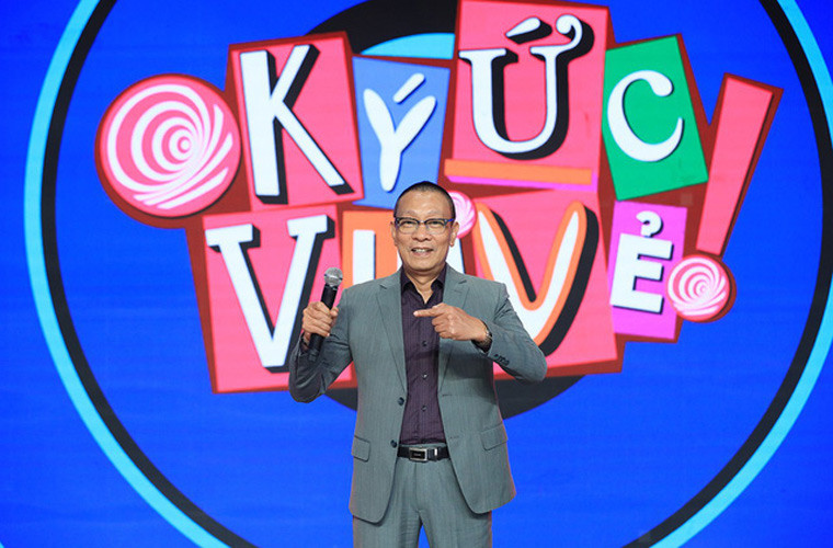 Tuy nhiên sau khi nghỉ hưu, Lại Văn Sâm lại đắt show MC với hàng loạt chương trình như Mặt trời bé con, Quý ông đại chiến, Ký ức vui vẻ, Whose chance (Cơ hội cho ai). Ngoài ra anh còn nhận làm giám khảo chương trình Siêu trí tuệ Việt Nam phát trên HTV.