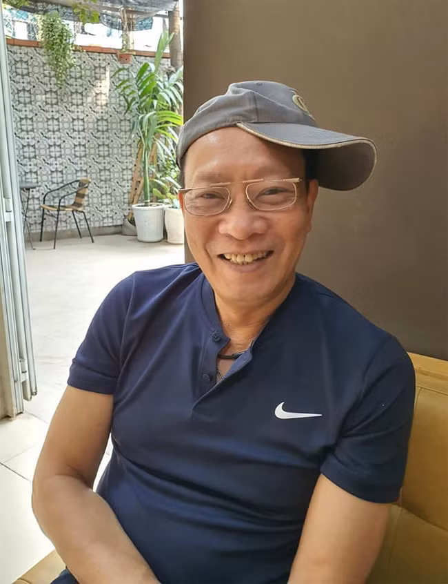 Nghỉ hưu, Lại Văn Sâm cũng có nhiều thời gian thư giãn dành cho bản thân và gặp gỡ bạn bè hơn.