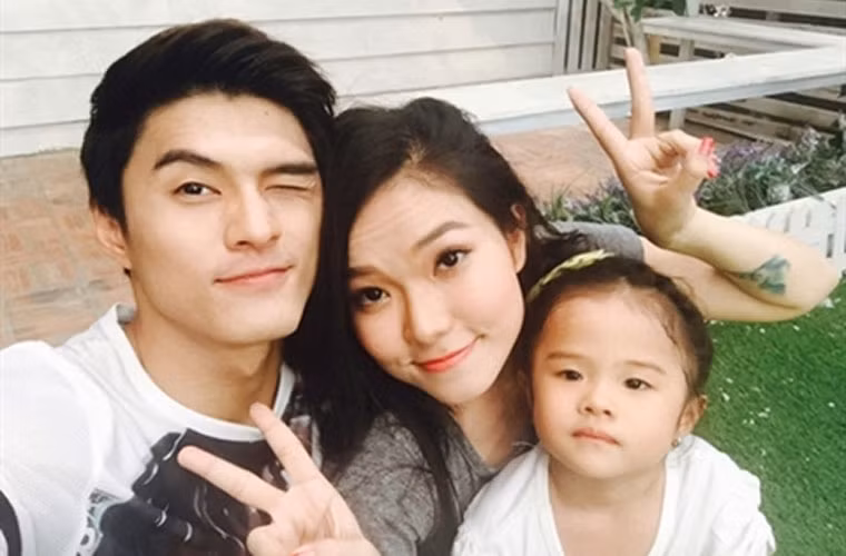 Khác với sự hào phóng của các ông bố nói trên, nam vũ công Lâm Vinh Hải lại “mặc cả” với vợ cũ Lý Phương Châu về số tiền chu cấp cho con hàng tháng sau ly hôn. Thậm chí có thời gian cả năm trời, Lâm Vinh Hải không gửi vợ cũ tiền nuôi con.