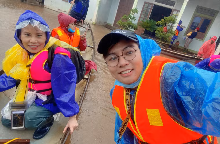 Hình ảnh đẹp của bà Ngọc Hương được rất nhiều cư dân mạng khen ngợi.