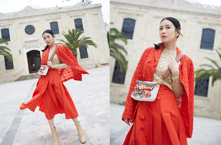 Diên Hy công lược đã giúp Xa Thi Mạn nổi danh ở Đại lục, nhận thêm nhiều hợp đồng quảng cáo, dự sự kiện. Thừa thắng xông lên, nữ diễn viên 45 tuổi còn mở công ty thời trang.