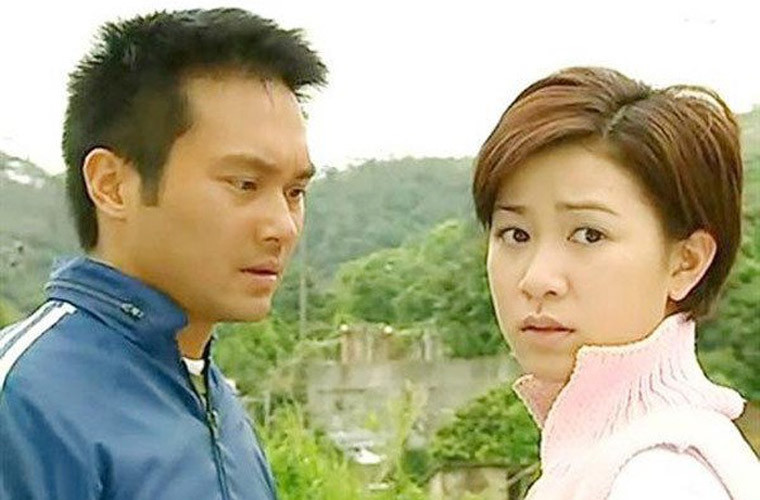 Không nản chí, người đẹp sinh năm 1975 đã ngày đêm khổ luyện, tập diễn xuất, và tạo được bước đột phá khi tham gia bộ phim Đường về hạnh phúc (ảnh).