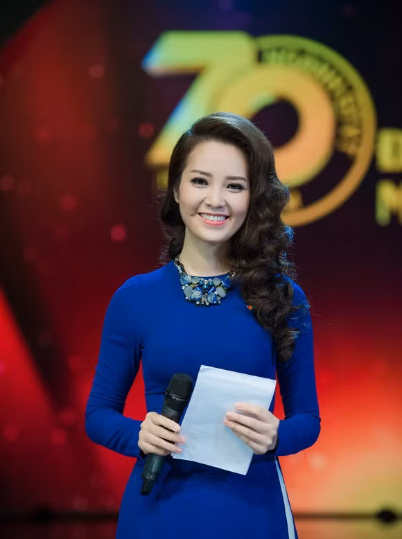 Rời khỏi cuộc thi, Á hậu Thụy Vân không tham gia showbiz như nhiều người tưởng mà thử sức trong lĩnh vực truyền hình. Cô trở thành MC, BTV của Đài Truyền hình Việt Nam và là gương mặt quen thuộc của chương trình Bản tin tài chính tiêu dùng, Chuyển động 24h.