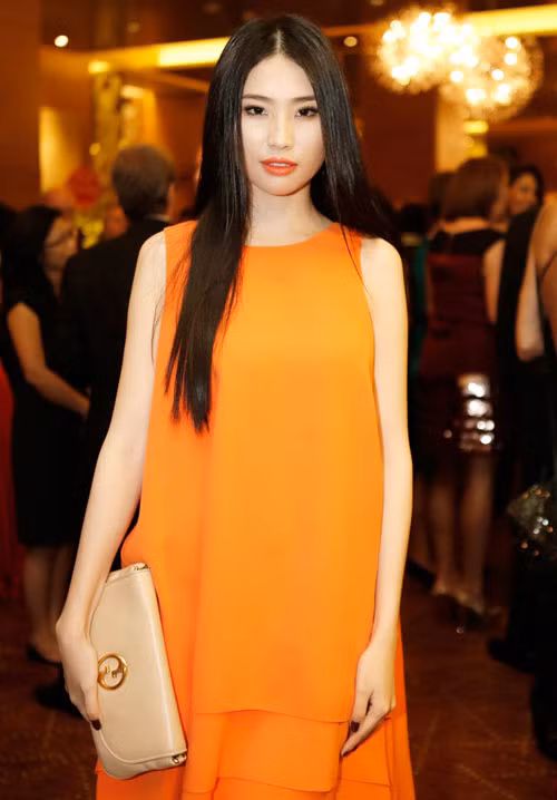 Sau cuộc thi hoa hậu, Minh Thư tiếp tục theo học ở Cao đẳng Kinh tế đối ngoại TP.HCM và cuộc sống khá khó khăn.