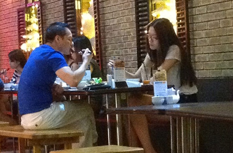 Về tình cảm, Thùy Dung là người khá kín tiếng tuy nhiên cô từng bị vướng thị phi vào năm 2014 khi bị bắt gặp đi ăn tối với đại gia Nguyễn Đức An.