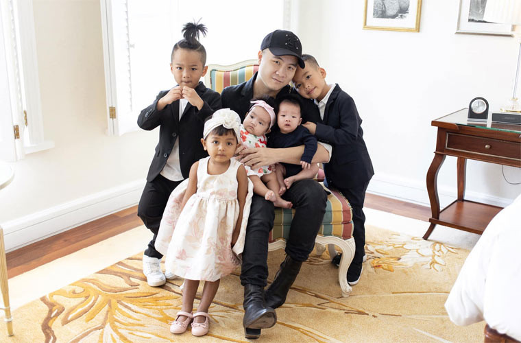 Đỗ Mạnh Cường cho biết cả 7 đứa con nuôi, anh đều quyết định theo cảm xúc và không hề tính toán.