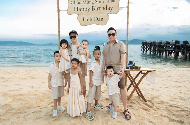 Đỗ Mạnh Cường thuê 2 vú em, một nấu ăn, vệ sinh riêng để chăm sóc các con.