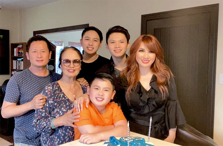 Bằng Kiều - Trizzie Phương Trinh thường xuyên đưa con đi ăn, đi chơi dù cả hai đã chia tay 7 năm.