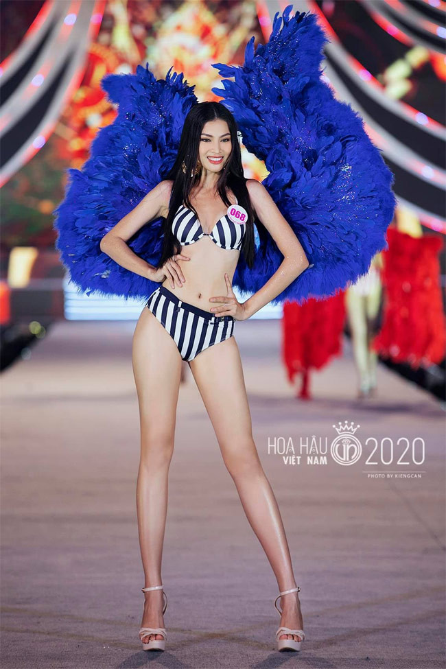  Á hậu Ngọc Thảo sở hữu số đo ba vòng 81-61-95 và chiều cao 1m74.