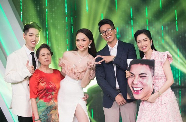 Matt Liu đã khiến Hương Giang và cả khán phòng của chương trình xúc động khi chia sẻ, anh tới chương trình Người ấy là ai với mục đích: "Để tìm Hương Giang".