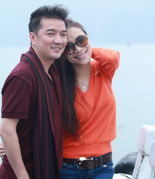 Hai ca sĩ đã gắn bó với nhau hơn 20 năm. Cả hai luôn coi nhau như người nhà, quan tâm, chia sẻ với nhau mọi thứ từ công việc tới cuộc sống.