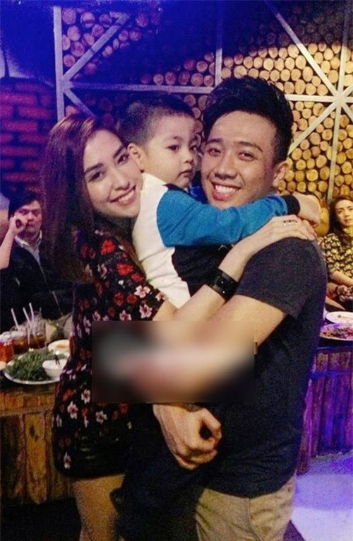 Trước khi yêu Mai Hồ, phải lòng Đông Nhi và kết hôn với Hari Won, Trấn Thành yêu nhiều và yêu từ rất sớm.