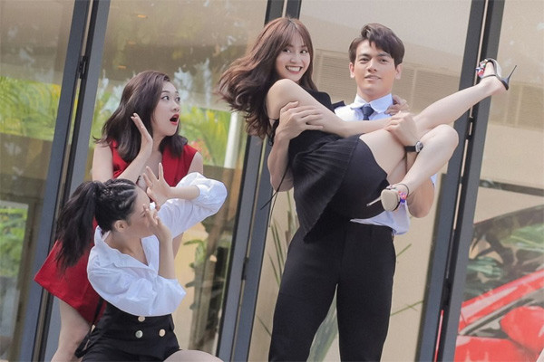 Ninh Duong Lan Ngoc hat do van om mong ca si: Sao phai co dam an xoi?-Hinh-5