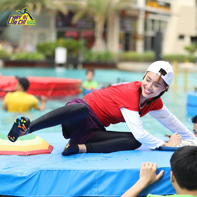 Ninh Duong Lan Ngoc hat do van om mong ca si: Sao phai co dam an xoi?-Hinh-6