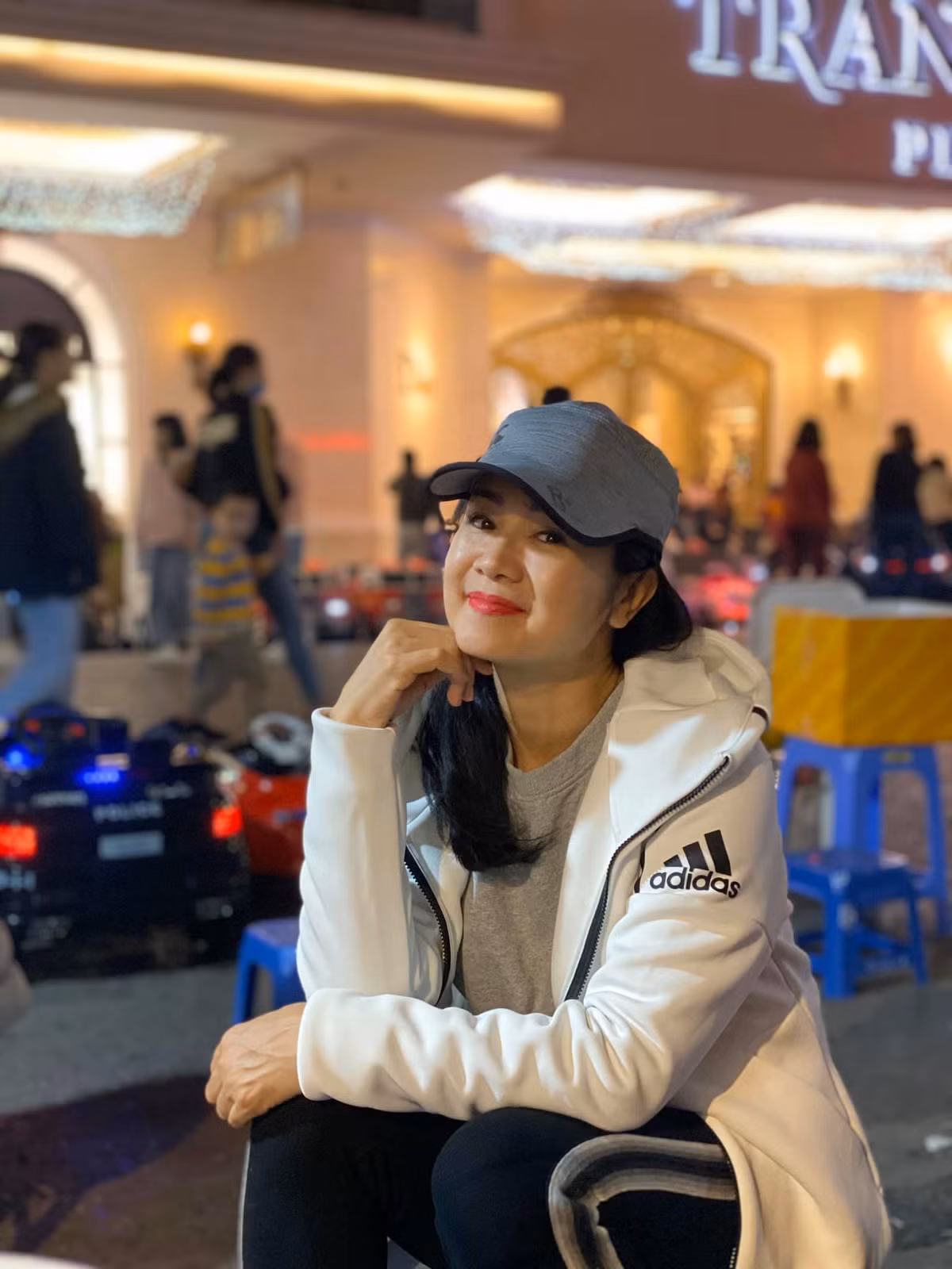 Cuộc sống yên bình, hạnh phúc bên tổ ấm nhỏ là một trong những bí kíp giúp mỹ nhân "Lá ngọc cành vàng" vẫn xinh đẹp và trẻ trung ở tuổi 51.