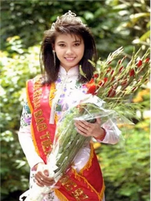 Loat anh thoi tre xinh nhu mong cua Hoa hau Ha Kieu Anh