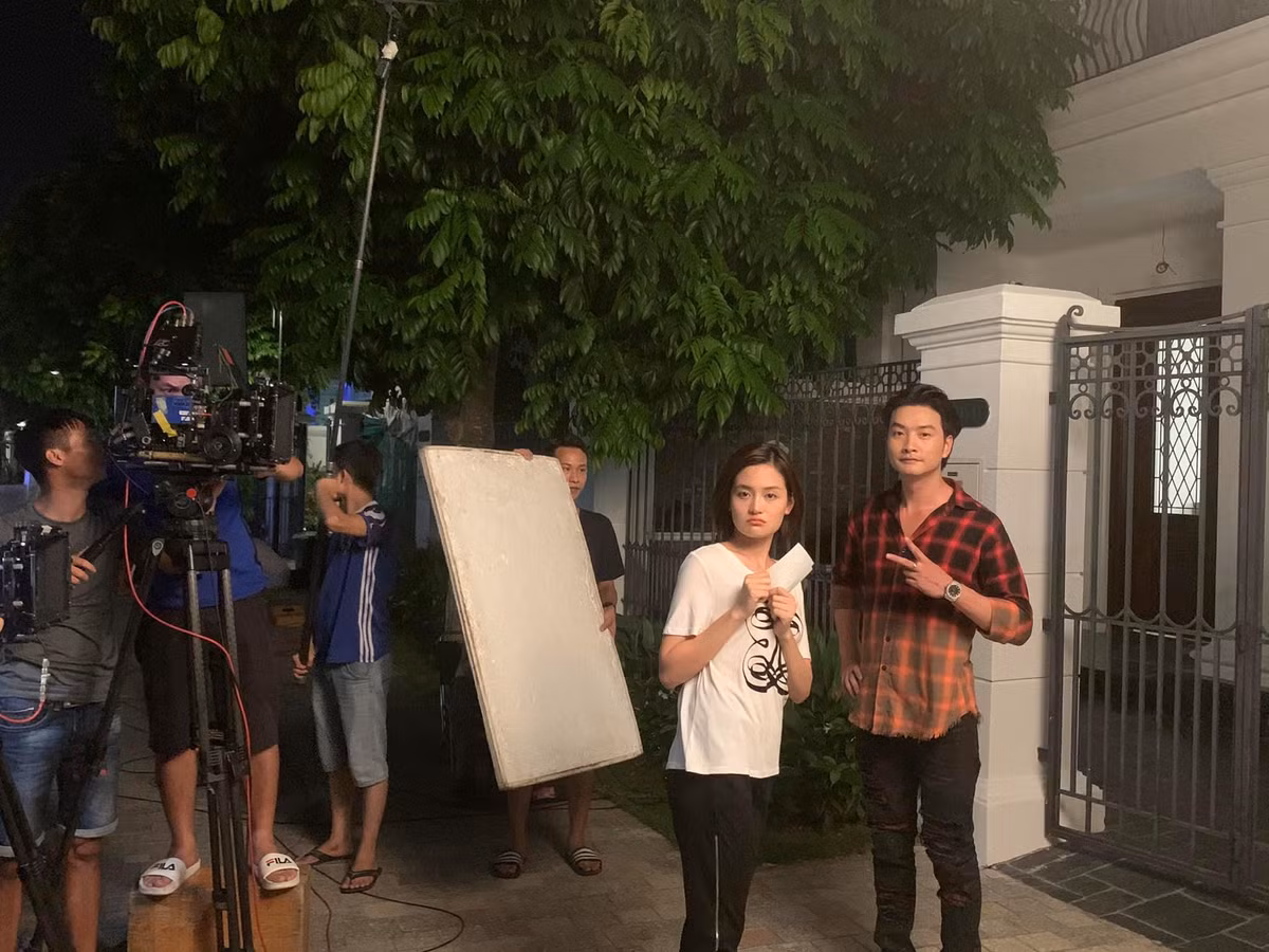 Tập 57 có cảnh Thiên cưỡng bức Ánh (Thùy Anh) - em gái Linh (Diễm My 9X) trong quán bar sau khi bị trợ lý của Phong (Mạnh Trường) gài bẫy.