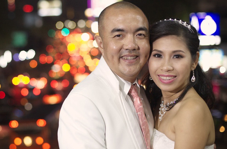 Với nam MC "Vợ chồng son", anh cũng có cuộc hôn nhân viên mãn. Kết hôn muộn ở tuổi 35 nhưng Quốc Thuận lại có gia đình nhỏ rất hạnh phúc bên người vợ đảm đang và hai con đủ nếp, tẻ.