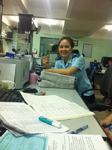 Được biết, Hoa hậu Mai Phương trở thành cán bộ hải quan tại Hải Phòng từ khi du học về nước cho tới tận bây giờ.