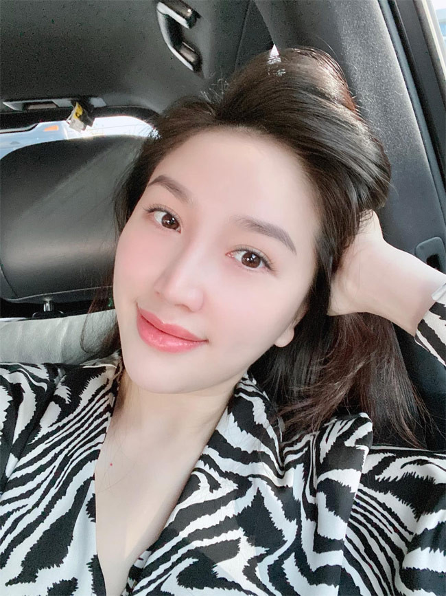 Cuộc sống sang chảnh, được chồng chiều chuộng nên Bảo Thy được khen ngày càng nhuận sắc.