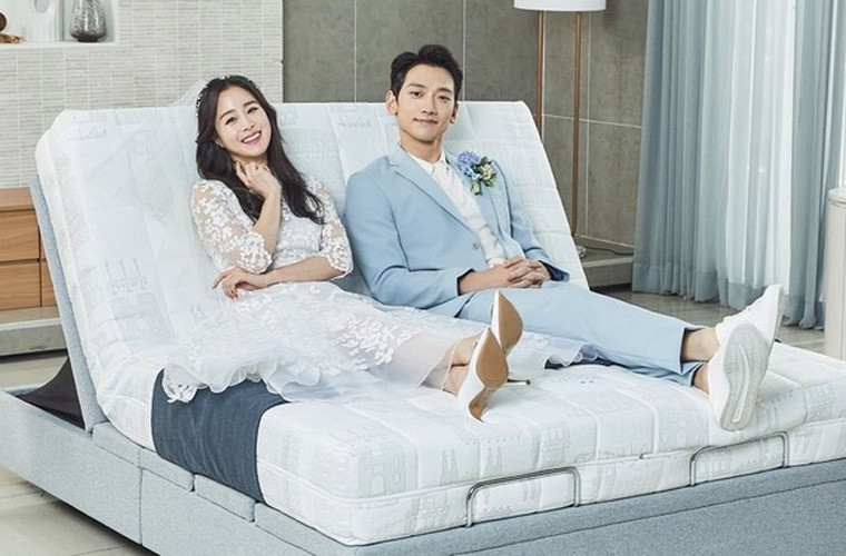 Sau đám cưới, cả hai rất ít khi chia sẻ về cuộc sống hôn nhân của họ. Năm 2017, hai người chào đón con gái đầu lòng và tháng 9/2019 cả hai lại có thêm một bé gái thứ hai.