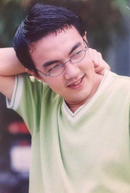 Thời sinh viên, Quốc Thuận từng đắt show, nhưng do có sai lầm với một đàn anh, nam diễn viên sinh năm 1979 đã bị mất đi nhiều cơ hội nghề nghiệp.