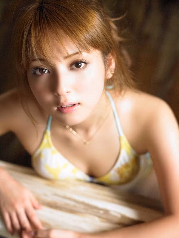 Ve goi cam cua my nhan co chong ngoai tinh voi 182 nguoi-Hinh-2