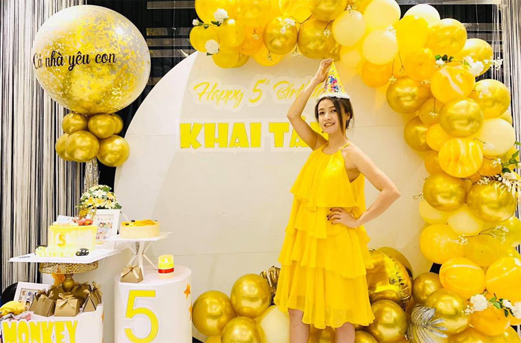 Lê Bê La và phó đạo diễn Hải Thanh yêu nhau sau khi đóng phim "Cổng mặt trời".