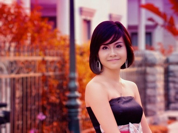 Rút lui khỏi màn ảnh, Hương Mai tận hưởng cuộc sống viên mãn bên gia đình nhỏ.