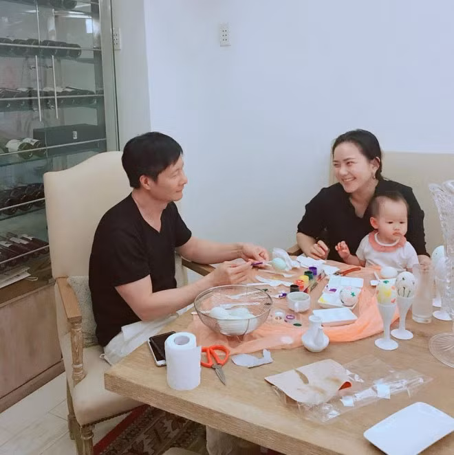 Tháng 11/2016, Phan Như Thảo sinh con gái đầu lòng và kể từ đó, thân hình cô ngày càng mũm mĩm.