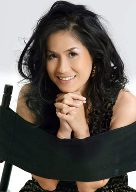 Trước khi trở thành nữ diễn viên nổi tiếng trên sân khấu kịch và phim ảnh, Đào Vân Anh từng tham gia nhóm múa ABC.