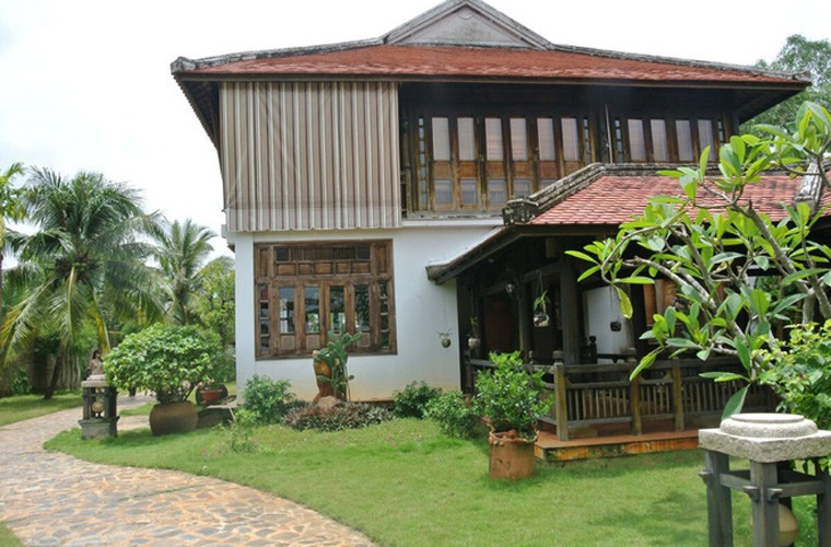 Biệt thự xa hoa của gia đình Hoa khôi Thu Hương ở quận 9 TP.HCM khiến nhiều người phải trầm trồ vì rất rộng rãi, xa hoa.