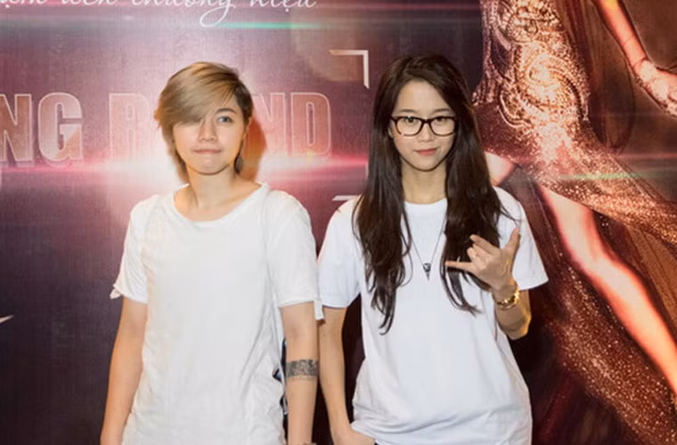 Cả hai công khai cùng nhau xuất hiện khi Alex đưa An Nguy tới buổi casting The Face năm 2016. Khi đó nữ diễn viên sinh năm 1987 được Alex chăm sóc rất tận tình, chu đáo.
