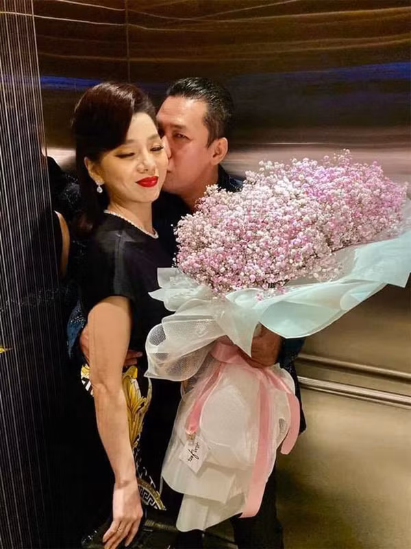 Lo goc khuat hon nhan gay soc cua Le Quyen va Duc Huy