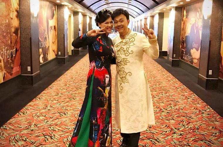 Dù không có con nhưng vợ chồng Chí Tài đối với nhau rất lãng mạn như cặp vợ chồng son. Cả hai cũng không nghĩ tới chuyện nhận con nuôi mà muốn tận hưởng cuộc sống vui vẻ như thế này mãi bên nhau.