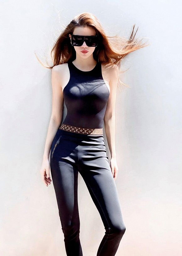 Biết rõ điểm mạnh của mình nên Hồ Ngọc Hà tha hồ thả rông mọi lúc mọi nơi.